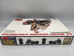Miniart 35168 1/35 U.S. Military Policeman W/motorcycle