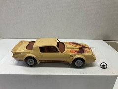 VINTAGE REVELL 1/25 SCALE JUNKYARD 1980’S FIREBIRD BUILT MODEL KIT