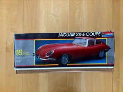 Nice Revell 1/8th Jaguar XK-E Coupe – complete – FREE SHIPPING!