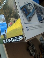 Revell 85-4320 Ford Bronco 4X4 TRUCK 1/25 Model Car Mountain KIT FS