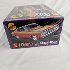 AMT 1969 Ford Torino Cobra Fastback 1/25 Scale Plastic Model Kit
