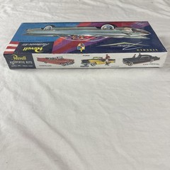 Revell Model Kit Lincoln Futura # 1270 • 1:25 Scale 1995 NEW SEALED NOS