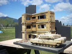 Dioramas Plus DP12 3 Story Apartment 1/35 + $25 60 pc detail set n/c!