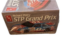 AMT Ertl #43 Richard Petty STP Grand Prix 1/25 Scale Model Kit #6728-SEALED BOX