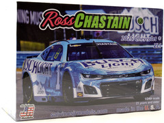 Salvinos JR Models “Busch Light” Ross Chastain 2025 Camaro ZL1 Nascar 1/24 Kit