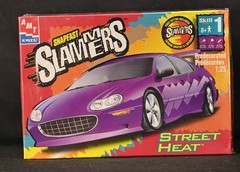 1998 Chrysler Concorde Snapfast Slammers Street Heat AMT Plastic Model Kit 1:25