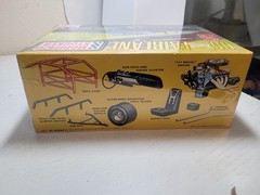 AMT ’65 Ford Fairlane Modified Stocker Retro Deluxe 1/25 Model Car Kit