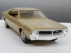 1968 Jo-Han 1:25 AMC Javelin SST Dealer Promo Car Gold Nice Clean Shelf Q3