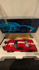 Exoto 1:18 1966 Ford GT40 Mk II Red Racing Legends Diecast w/Display Case *READ*
