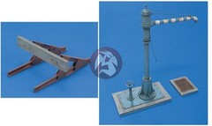 Royal Model 1/35 Railway Accessories No.2 (Buffer Stop Block, Water Crane) 512