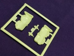Diamond REO Truck Tractor TRANSMISSION & AIR CYLINDERS for 1:25 AMT Model Kit