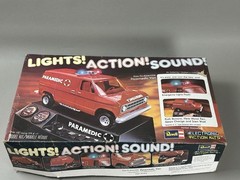 1978 Revell Paramedic Van Electronic Action Kit 1/20 Model H-800 Built Parts IOB