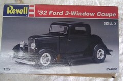 1:25 Revell 87-7605 Awesome 1932 Ford 3 window coupe molded in white plastic 96