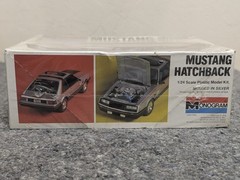 Monogram MUSTANG Hatchback Pace Car 2250 Model Kit – NEW SEALED 1:24 Scale 1979