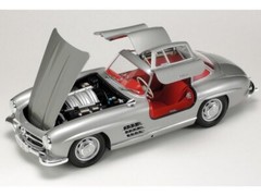 Tamiya 24338 1/24 Scale Model Car Kit Mercedes-Benz 300SL W198 Gullwing Coupe