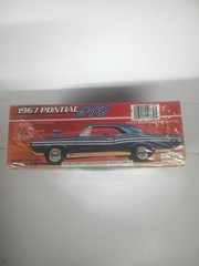 MPC 1967 Pontiac GTO 1:25 Model Kit 2 ‘n 1 Optional Supercharger Vintage Sealed