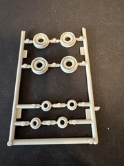 AMT 31979 1/25 58 Edsel Pacer Parts Bash Inner Wheel & Retainer Parts