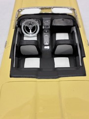 VINTAGE AMT 1/25 1959 FORD T-BIRD CONV. PRO BUILT & FINISHED IN CASINO CREAM