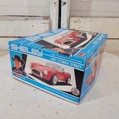 Monogram Shelby 427 Cobra Street 1:24 Model Kit 1989 Open Box Appears Complete
