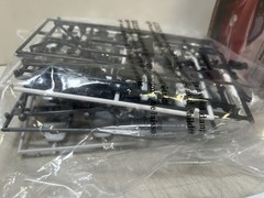Chevy SSR Revell 85-7691 1:25 (complete, verified, started)