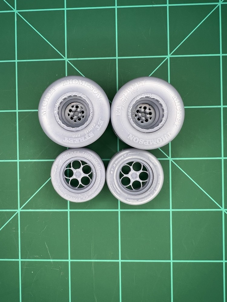 1:24 Drag Racing Wheels & Tires – Weld Magnum Front / Alpha One Rear M/T Tires