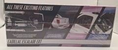 AMT 2005 Cadillac Escalade EXT 1:25 Scale Plastic Model Car Kit AMT1317 Sealed