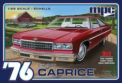 MPC 1976 Chevy Caprice w/Trailer – Plastic Model Car Vehicle Kit – 1/25 Scale