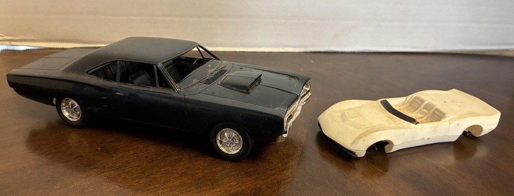 Vintage Dodge Charger BUILT Model Kit & Part of Lindberg Corvette