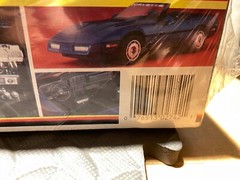 1:24 MONOGRAM MODEL KIT METAL FLAKE C4 CORVETTE ROADSTER (FACTORY SEALED) SKILL2
