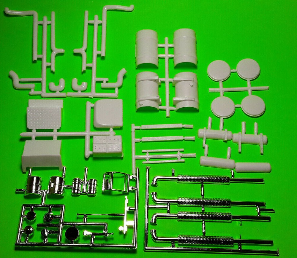Peterbilt 359 Wrecker 1/25 Junkyard Chrome Exhaust Pipe Battery Box Fuel Tanks
