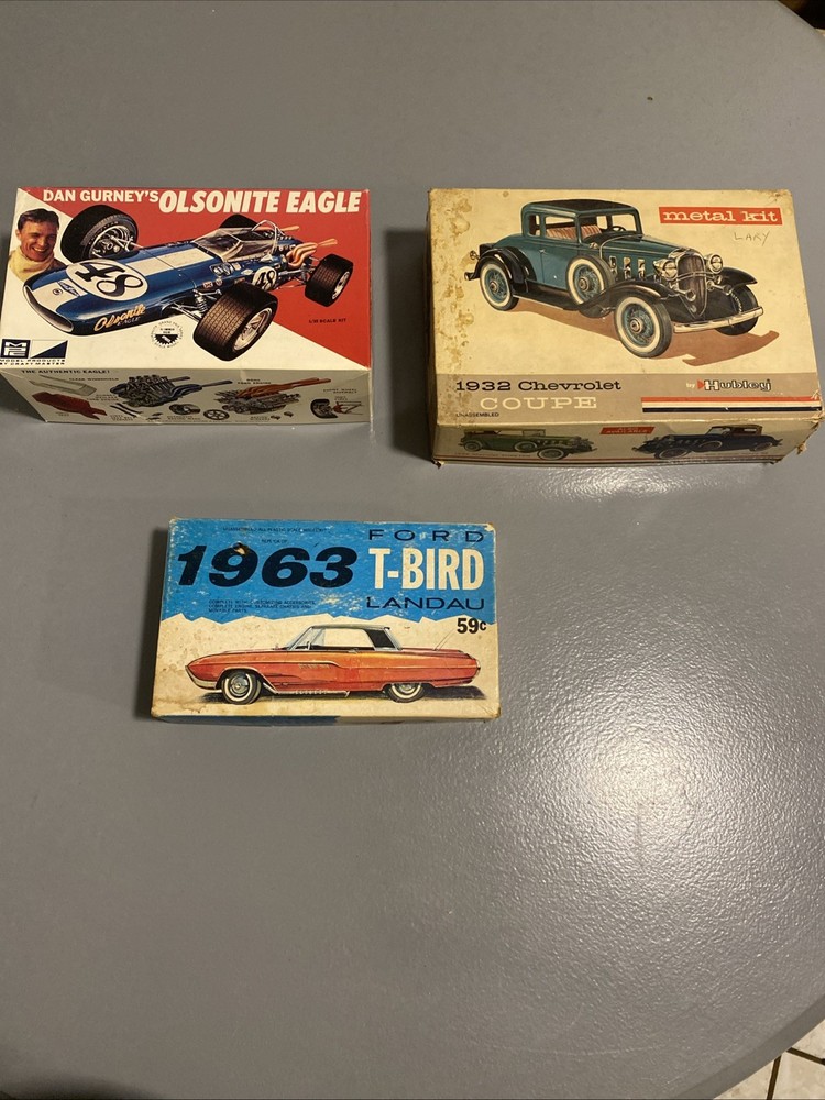 Vintage Plastic Model Car Kits (3)
