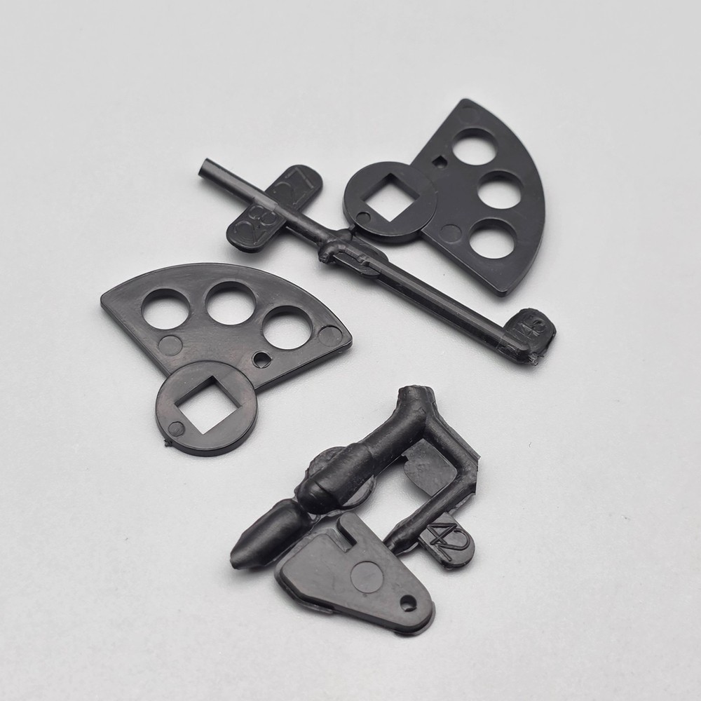 Monogram 1/24 Black Widow Hot Rod Parts Kitbash Fender Supports