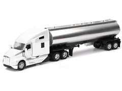 New Ray 12623 1/32 Kenworth T680 Truck White with Oil Tanker Trailer