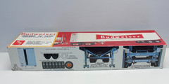AMT 1:25 Scale Budweiser Fruehauf 40′ Semi Trailer Sealed Inside Boxed Model Kit