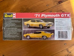 Revell ‘71 Plymouth GTX Model Kit 1:24 Scale Skill 2 Factory Sealed (1995)