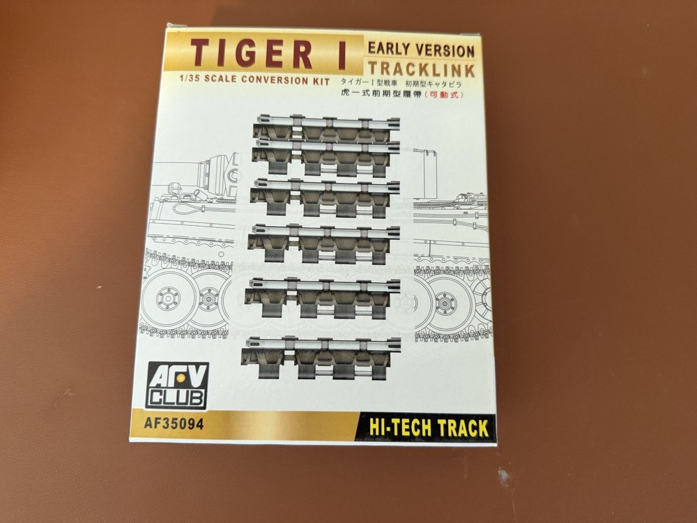 AFV Club 1/35 AF-35094 WORKABLE Track WWII German Tiger I Early Version 6638