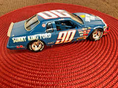 MONOGRAM 1/24 SUNNY KING #90 ’85 T-BIRD STOCK CAR FACTORY BUILT BOX ART MODEL