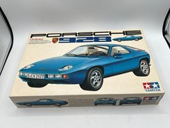 Vintage Tamiya Porsche 928 1/20 Model Kit No. GC-2003 *PARTIALLY ASSEMBLED READ*