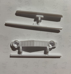 Model Car Parts – Revell 1969 Chevy Camaro SS Grill & Rear Spoiler only 1/25