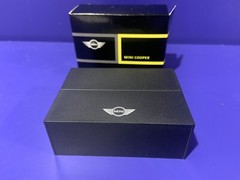 MINI Cooper Collectible 1:87 Scale Clamshell Case – Made In Germany **NEW**