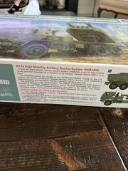 Trumpeter 1/35 M142 HIGH MOBILITY ARTILLERY ROCKET SYSTEM (HIMARS) Model #01041