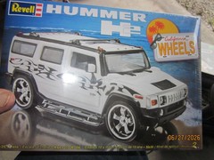 Revell HUMMER H2 California Wheels – #85-2867 – 1/25 scale -factory sealed
