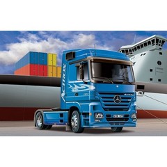 Italeri 3824 Mercedes-Benz Actros 1854 LS V8 1/24 Semi Truck Model Kit