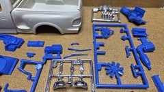 1996 Ford F-150 4×4 1/25 LINDBERG Started Model Kit for rebuilding or parts