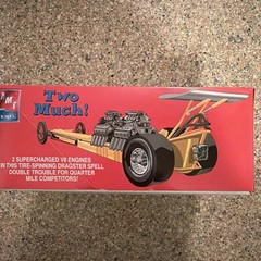 AMT Model King Two Much! Twin-Engine Dragster 1:25 Plastic Kit #21489P