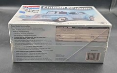 Monogram 1/24 ’37 Ford Sedan Classic Cruiser 1937 Model Kit New Sealed # 85-0884