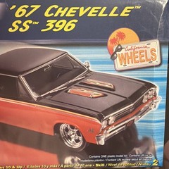 Revell 67 Chevelle SS 396 Model Kit Factory Sealed 1:25