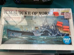 VTG 1986 Lindberg H.M.S Duke of York British Battleship Model Kit No.842 SEALED
