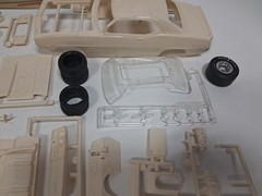 Monogram 1/24 – 1969 CAMARO Z-28 – Model Kit – 2220 – New in Box – 1977