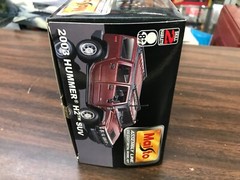 MAISTO Assembly Line 2003 Hummer H2 SUV 1:27 Model Kit Skill 2 Red NIB